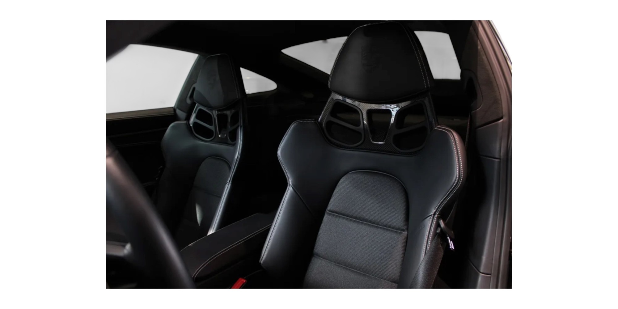 Porsche 911 992 GT3 Touring – Pure Driving Passion