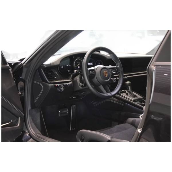 Porsche 911 992 GT3 Touring – Pure Driving Passion