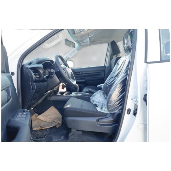 Toyota Hilux Double Cabin 2.4L DLX G