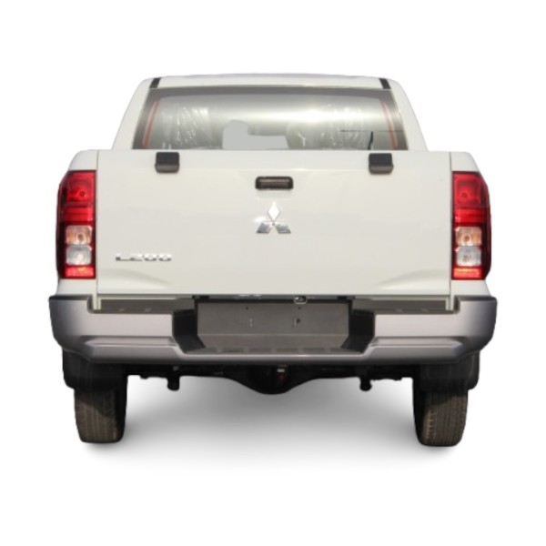 Mitsubishi L200 2.4L GL Diesel 4x4