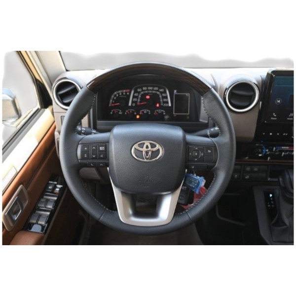 Toyota Land Cruiser 79 Double cabin 2.8L V4 | Modena Motors