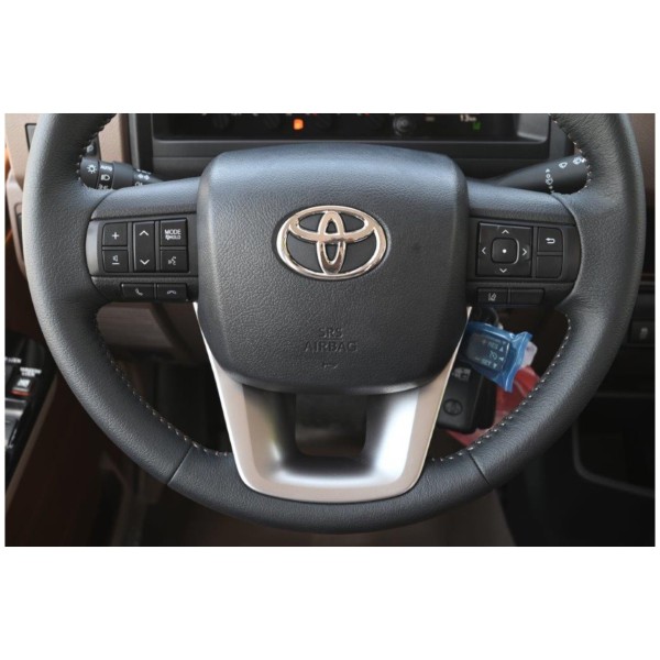 Toyota Land Cruiser 79 Double cabin 2.8L V4 | Modena Motors