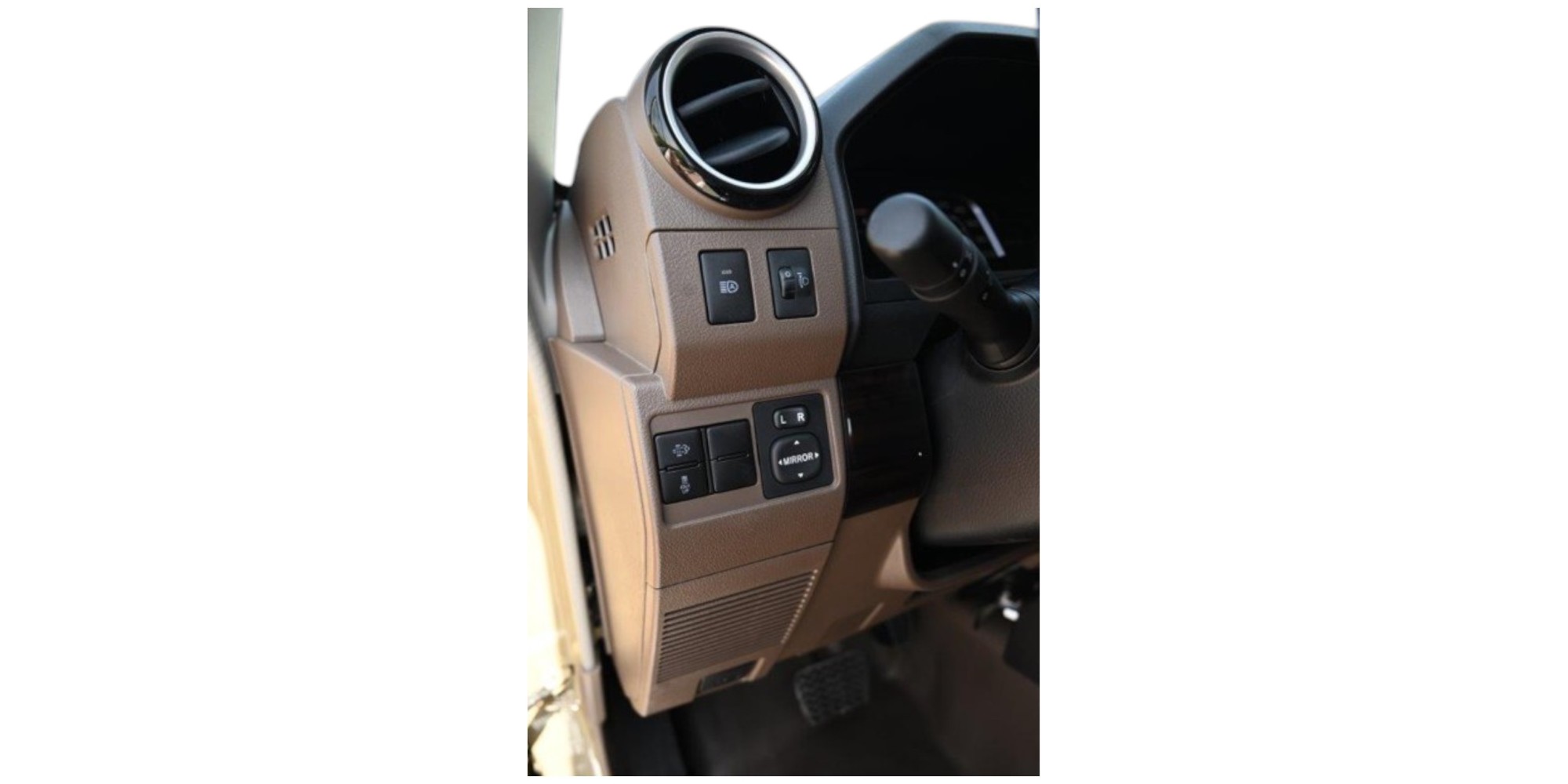 Toyota Land Cruiser 79 Double cabin 2.8L V4 | Modena Motors