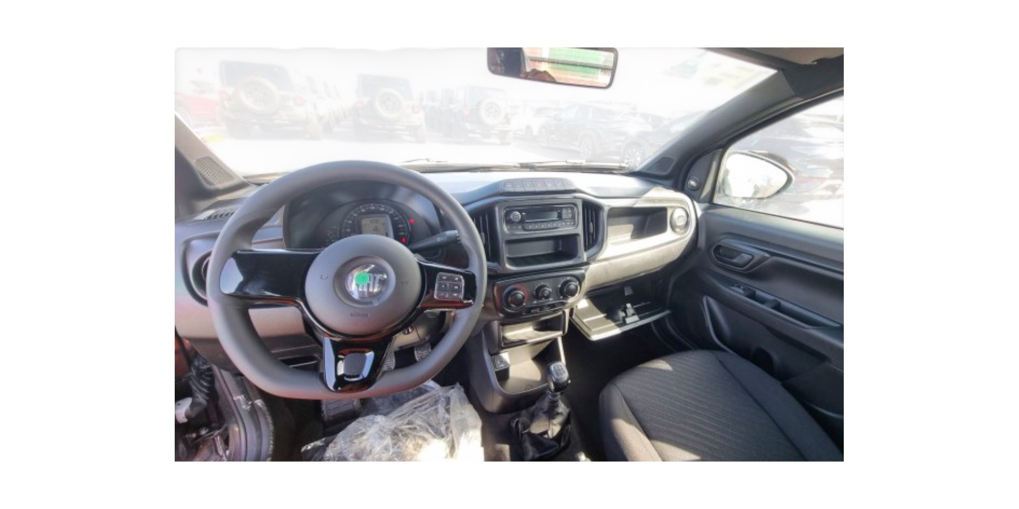 Fiat Strada Endurance Plus FWD 1.4 Gas 5-Speed MT