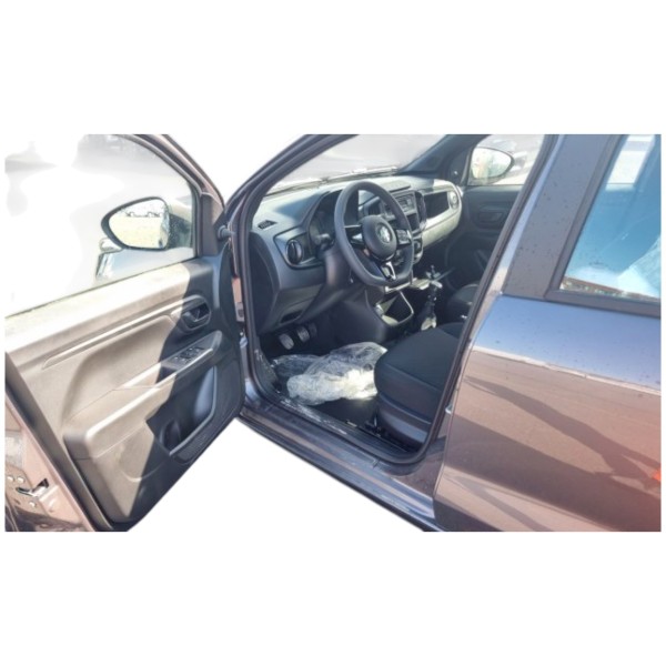 Fiat Strada Endurance Plus FWD 1.4 Gas 5-Speed MT