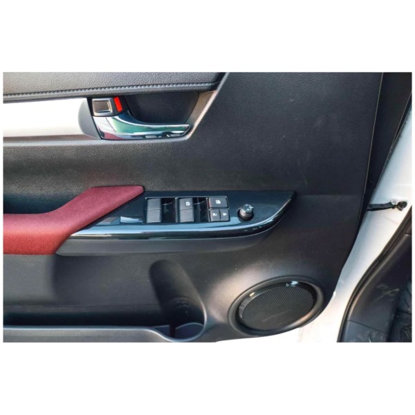 Toyota Hilux 2.7 4x4 AT Double Cab Full Option Modena