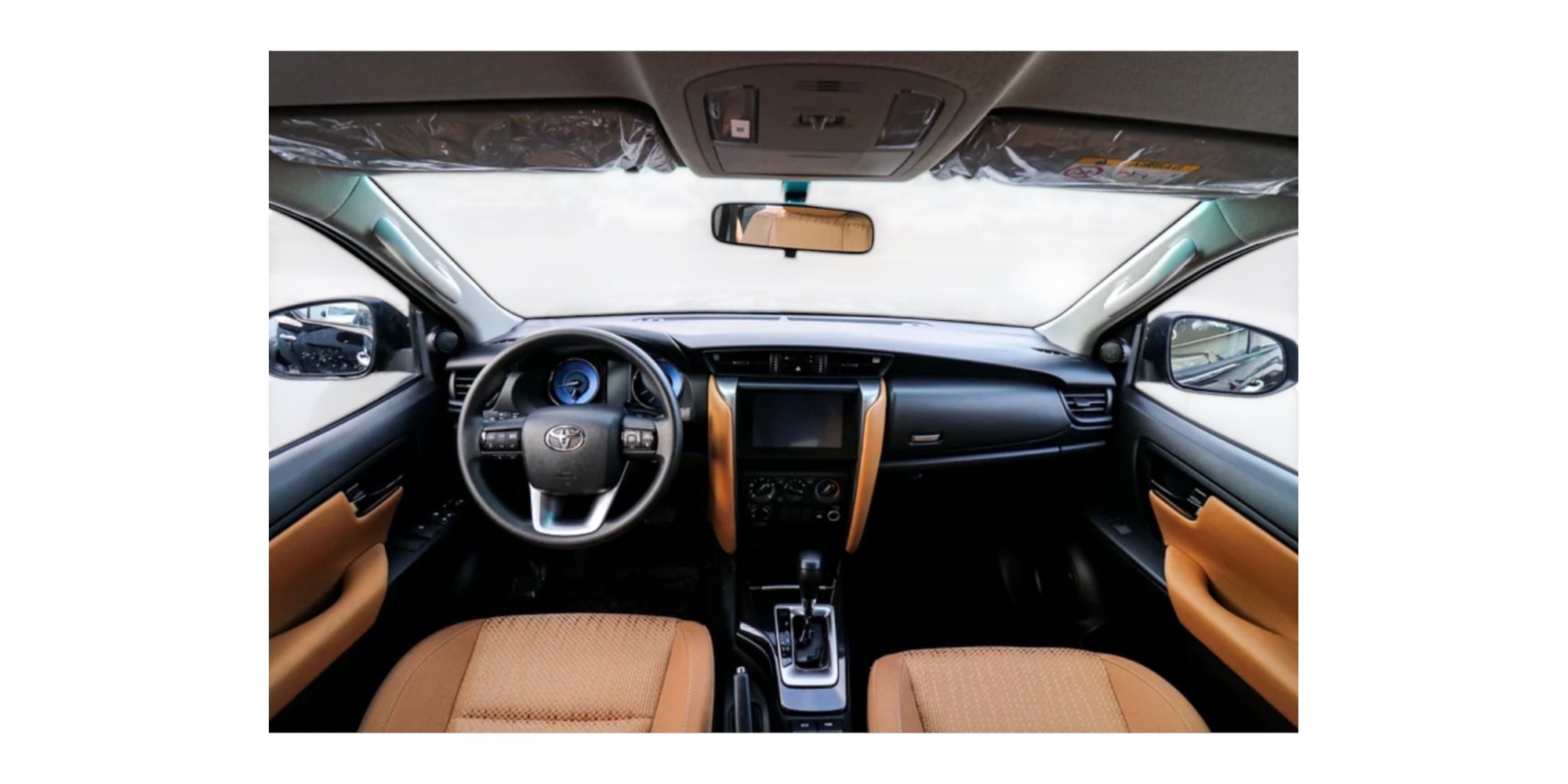 Toyota Fortuner 2.7 Petrol AT 4x4 7 Seats Modena Motors