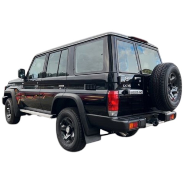 Toyota Land Cruiser 76 AT Luxury | Modena Motors