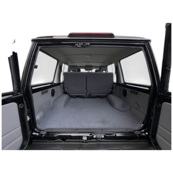 Toyota Land Cruiser 76 AT Luxury | Modena Motors