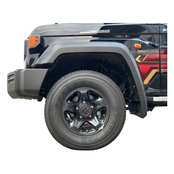 Toyota Land Cruiser 76 AT Luxury | Modena Motors