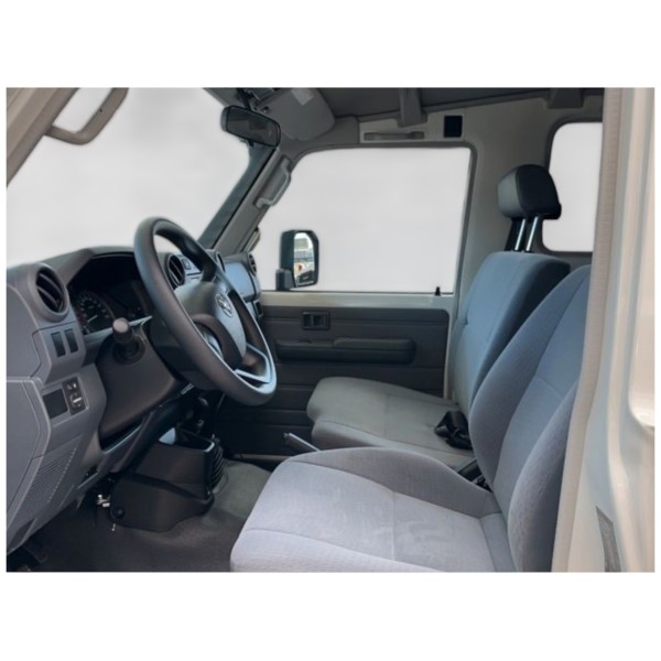 Toyota Land Cruiser 78 | Robusto e Prestante