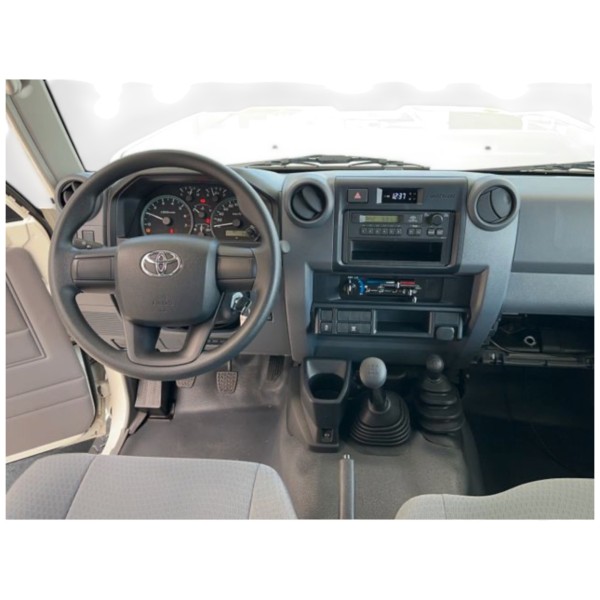 Toyota Land Cruiser 78 | Robusto e Prestante