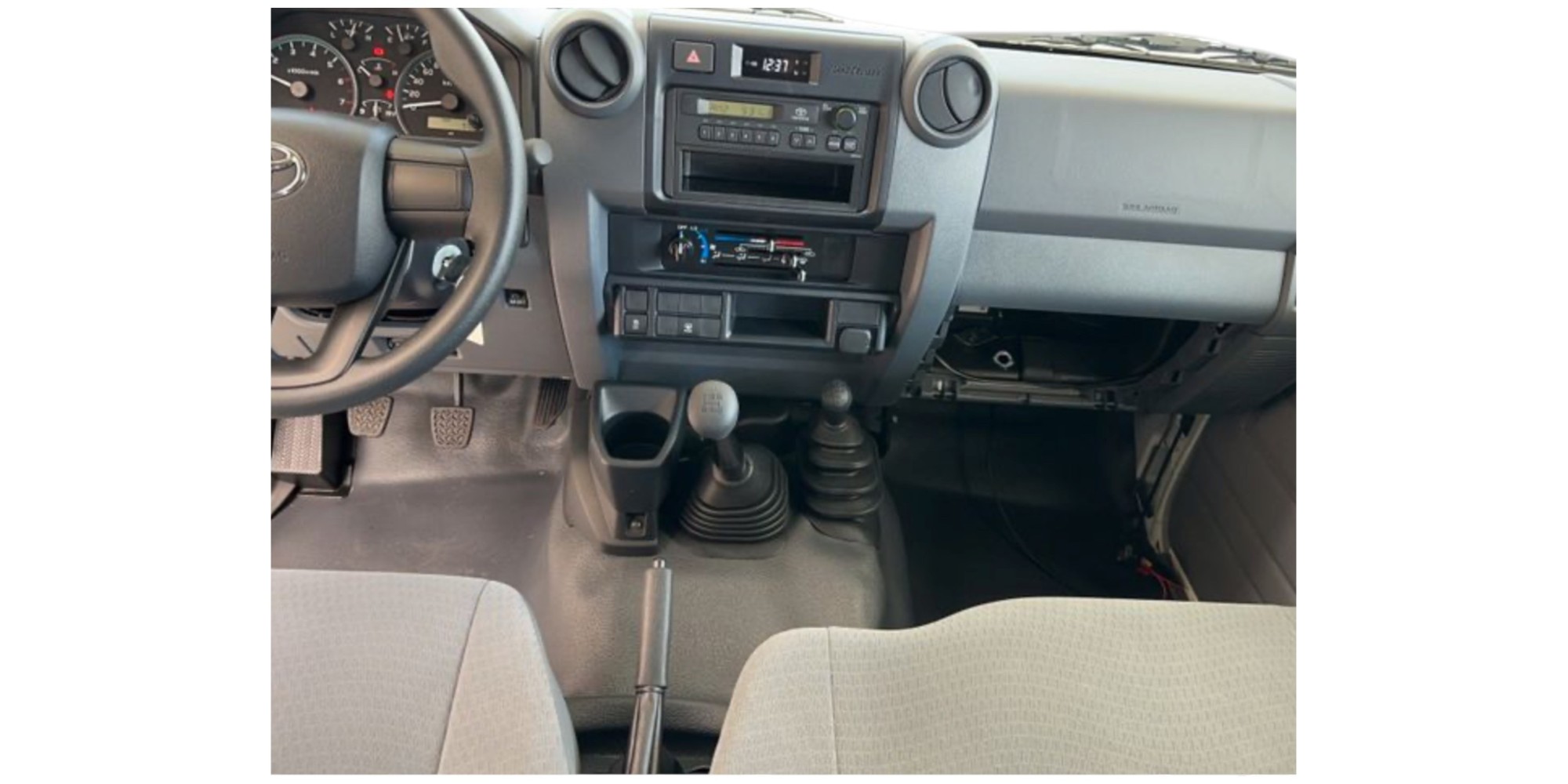 Toyota Land Cruiser 78 | Robusto e Prestante