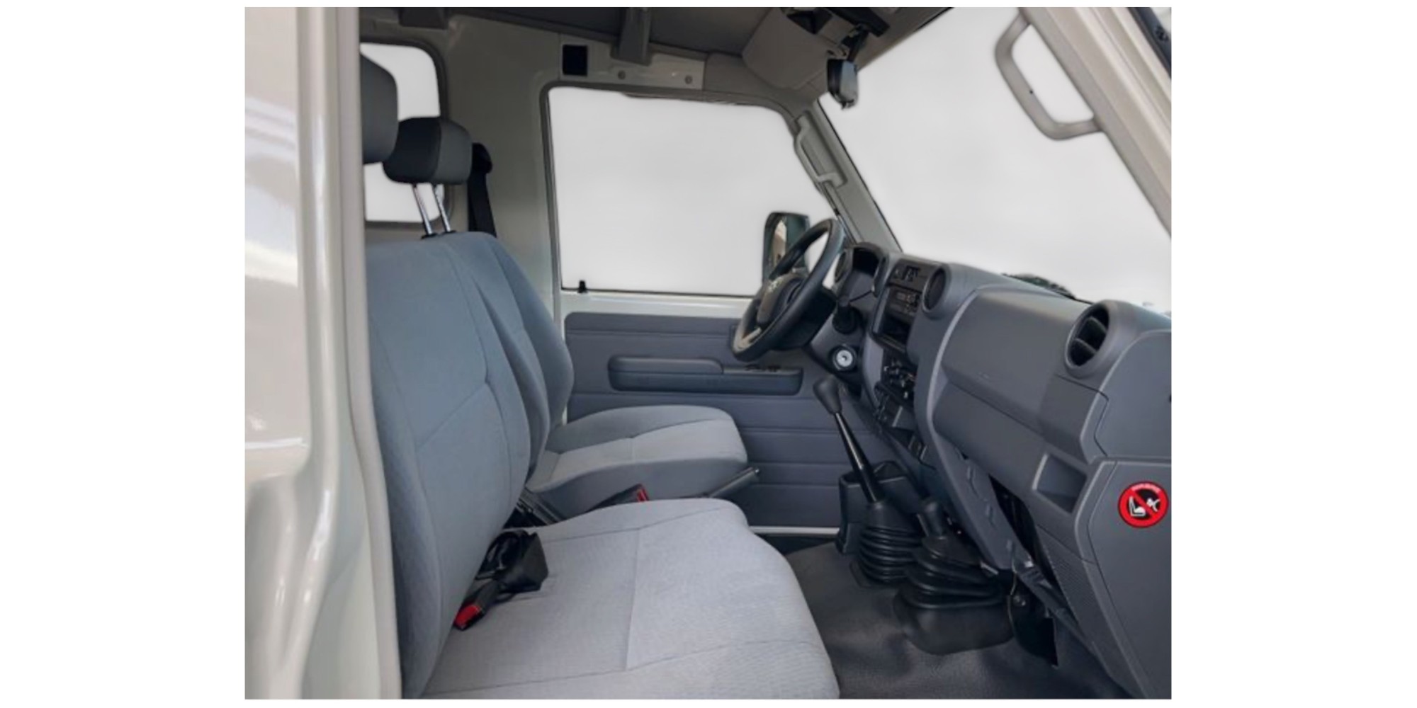 Toyota Land Cruiser 78 | Robusto e Prestante