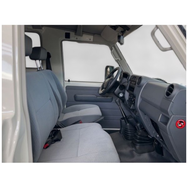 Toyota Land Cruiser 78 | Modena Motors