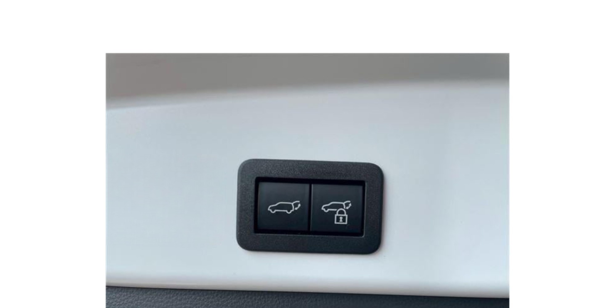 Toyota Corolla Cross RHD 2.0 kaufen | Modena Motors