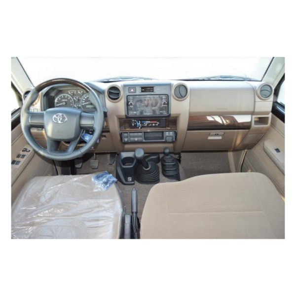 Toyota Land Cruiser 76 AT Luxury | Modena Motors