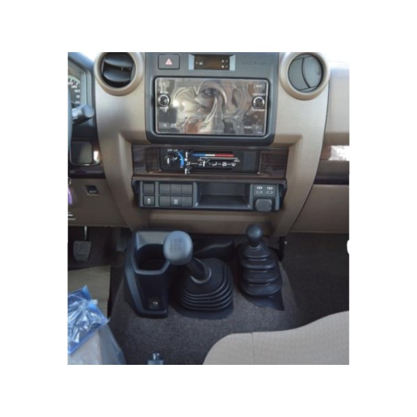 Toyota Land Cruiser 76 AT Luxury | Modena Motors