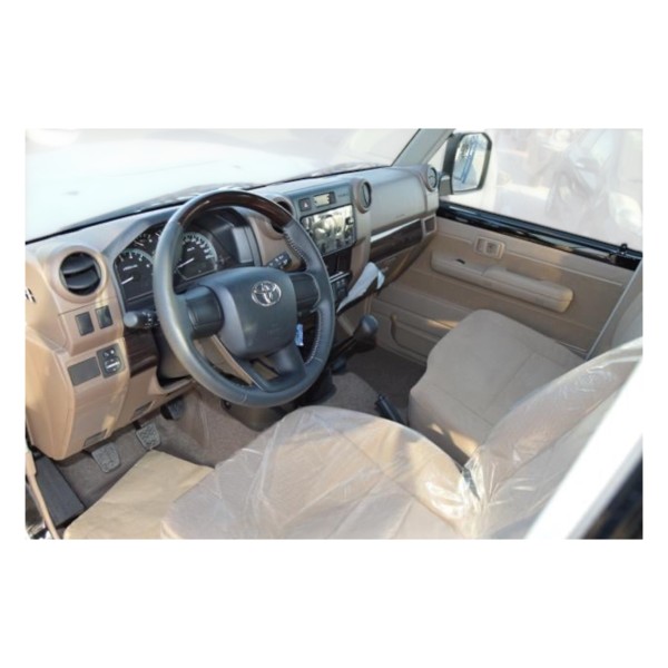 Toyota Land Cruiser 76 AT Luxury | Modena Motors