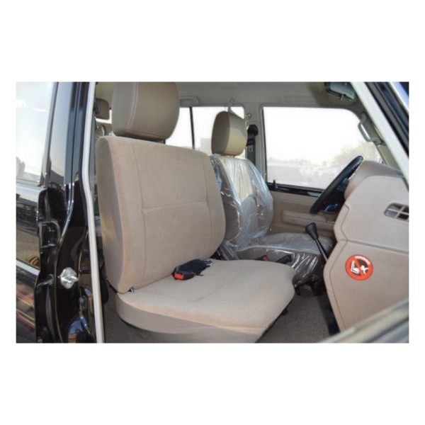 Toyota Land Cruiser 76 AT Luxury | Modena Motors