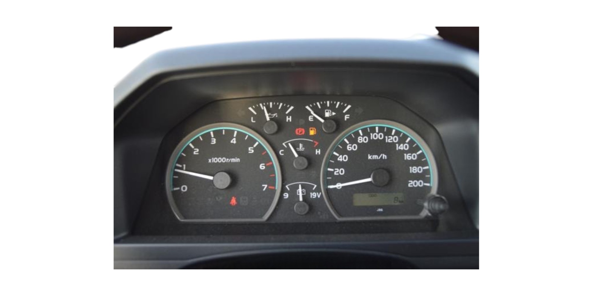 Toyota Land Cruiser 76 AT Luxury | Modena Motors