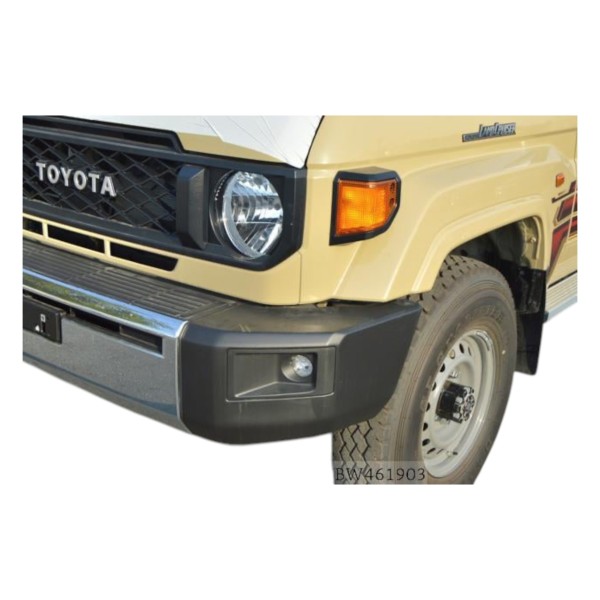 Toyota Land Cruiser 76 AT Luxury | Modena Motors