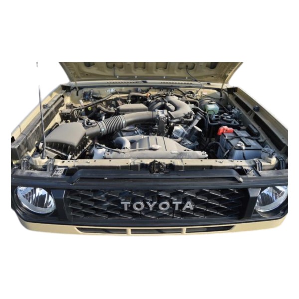 Toyota Land Cruiser 76 AT Luxury | Modena Motors