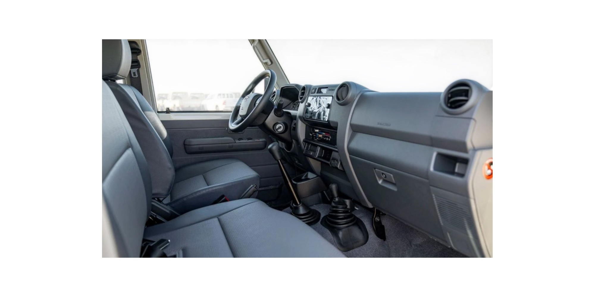 Toyota Land Cruiser 76 MT 4.2 Diesel by Modena Motors GmbH