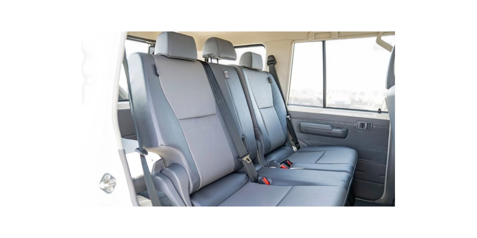 Toyota Land Cruiser 76 MT 4.2 Diesel von Modena Motors GmbH