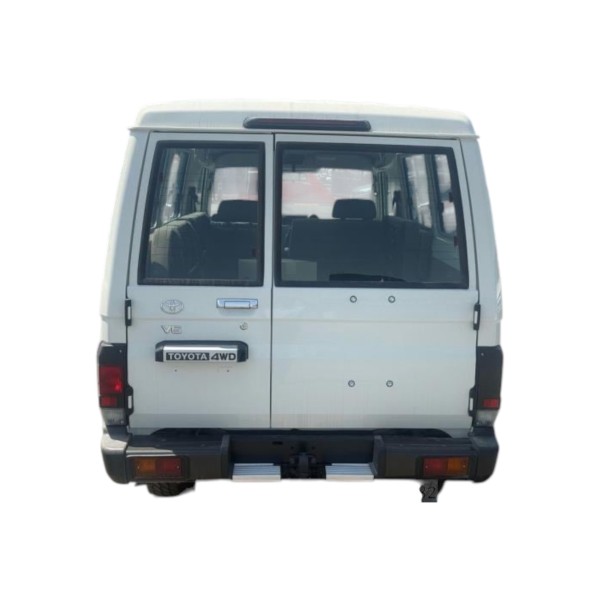 Toyota Land Cruiser GR Sport | Robusto e Affidabile