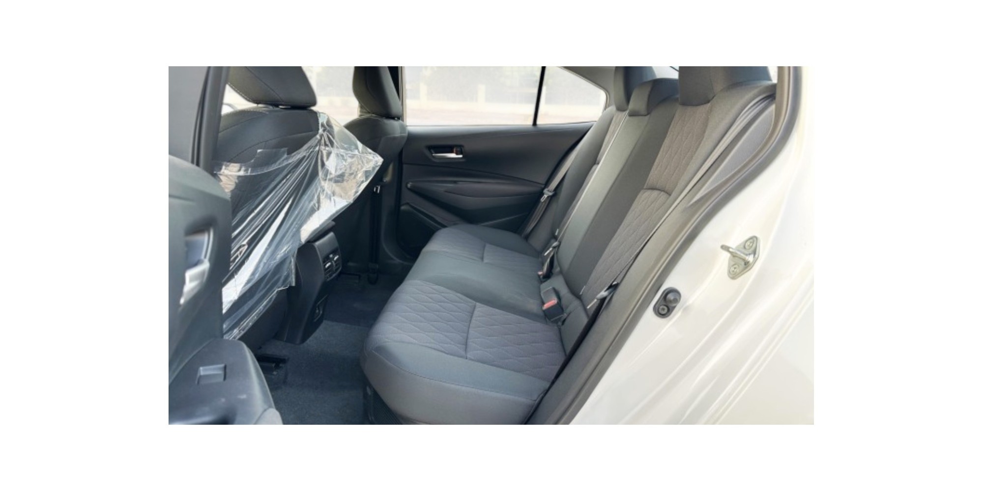 Toyota Corolla 1.8 Hybrid Eco HSD E-CVT Sedan