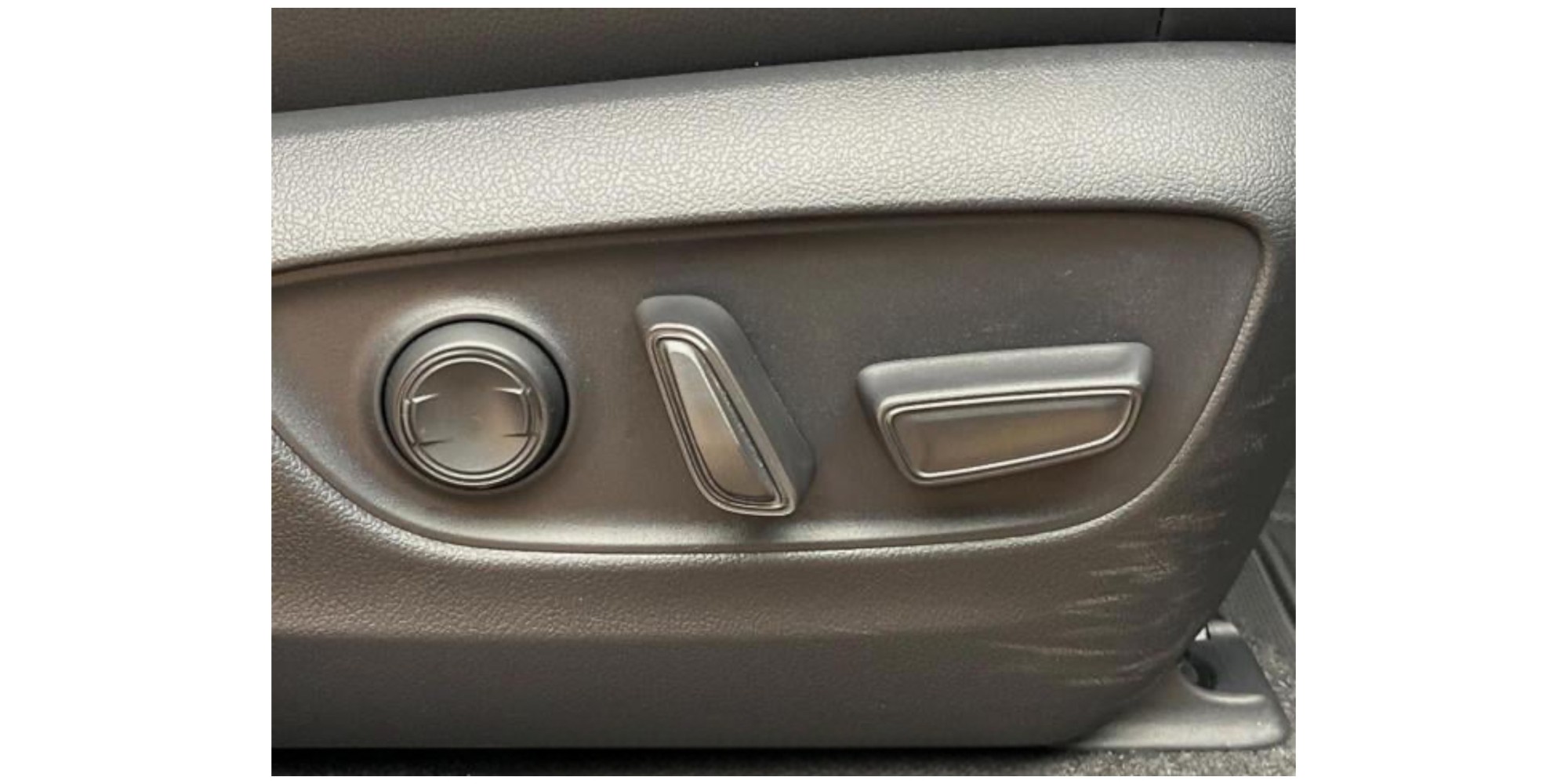 Toyota Land Cruiser 2.7 RHD | Robust und Zuverlässig