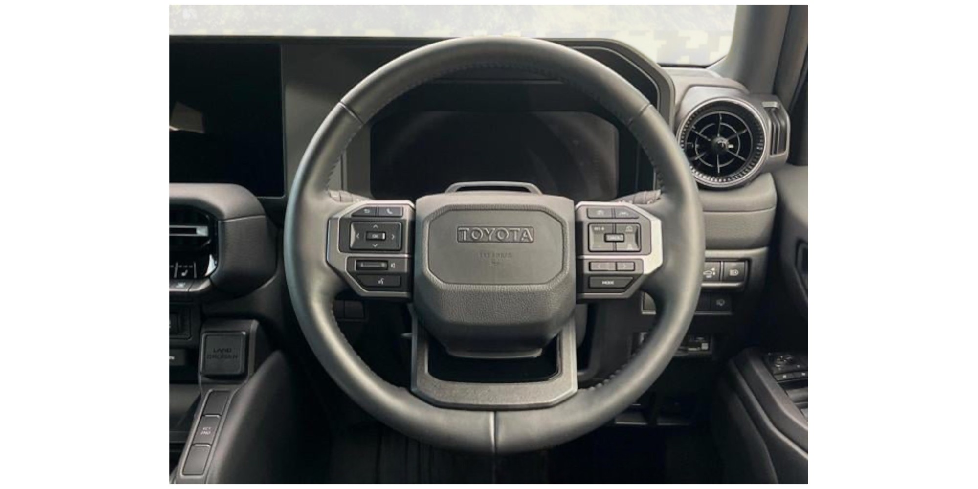 Toyota Land Cruiser 2.7 RHD | Robust und Zuverlässig