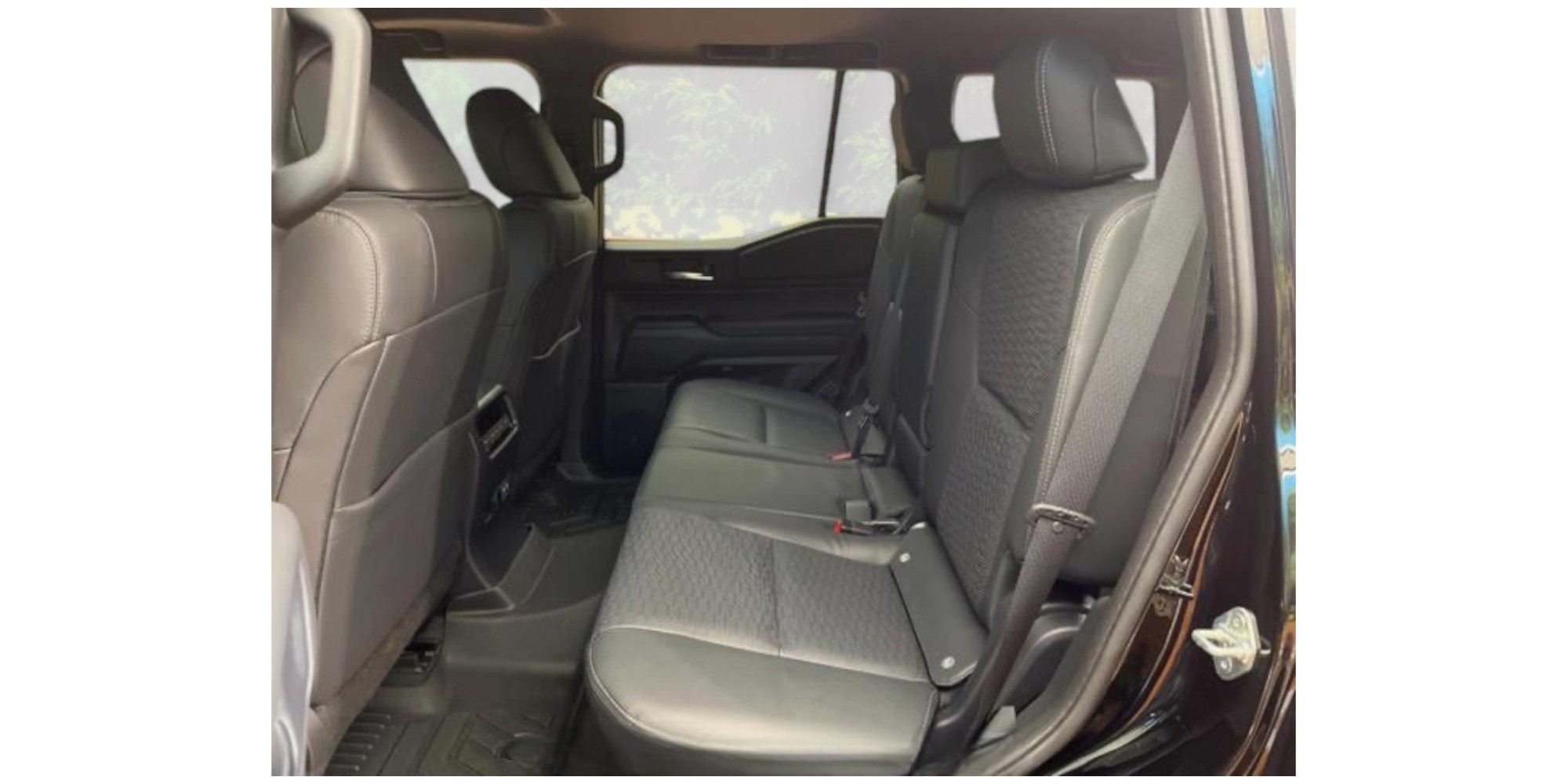 Toyota Land Cruiser 2.7 RHD | Robust und Zuverlässig