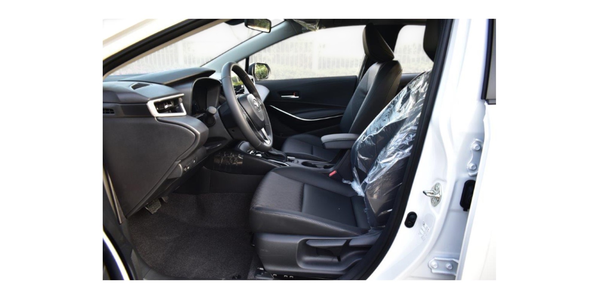 Toyota Corolla 1.8 Hybrid Eco HSD E-CVT Sedan