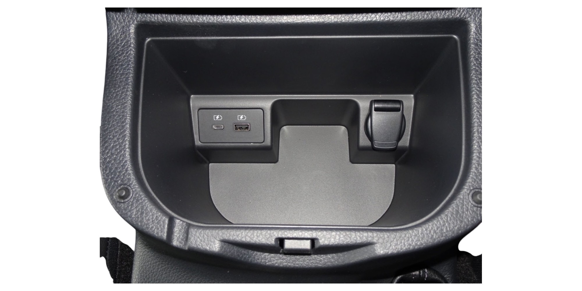 Nissan Navara PRO-4X 2.5L 4x4 AT for Sale | Modena Motors GmbH