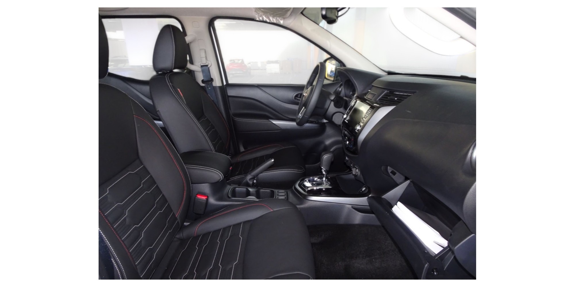 Nissan Navara PRO-4X 2.5L 4x4 AT for Sale | Modena Motors GmbH