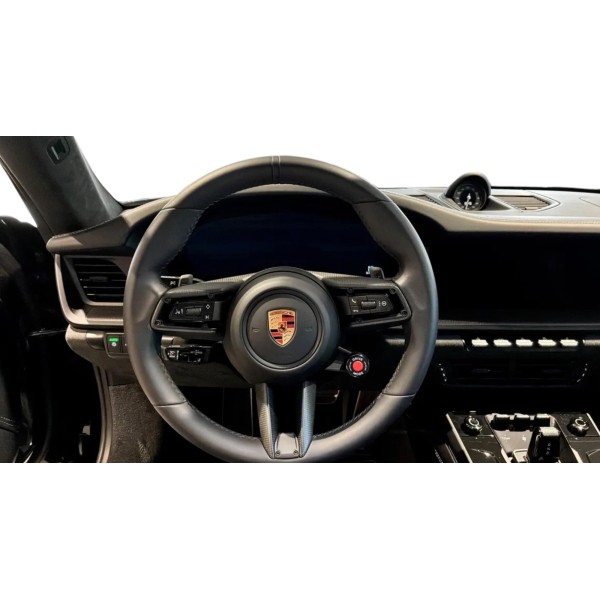 Porsche 911 992.2 Carrera 4 GTS - Sportwagen-Perfektion unter freiem Himmel