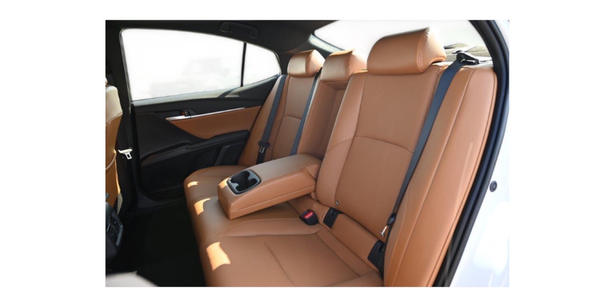 Toyota Camry Grande 2.5 Hybrid AT Modena Motors GmbH