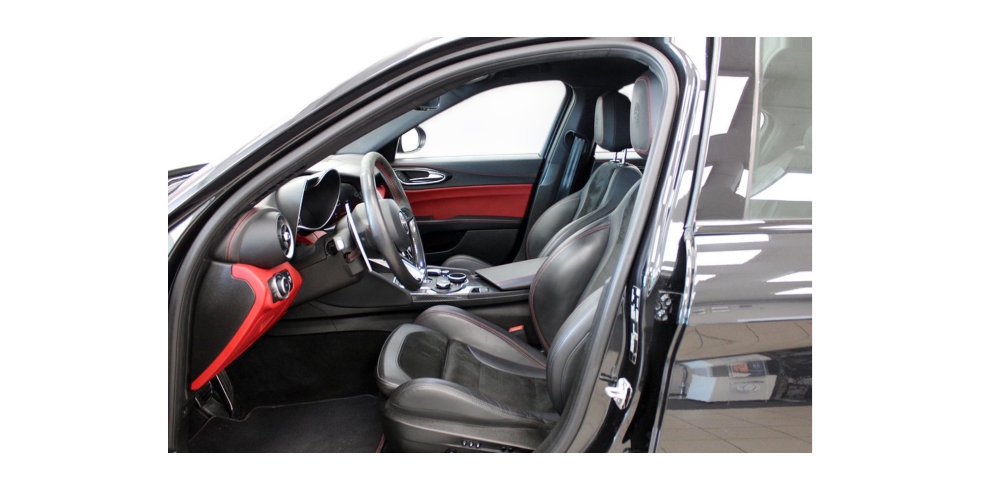 Alfa Romeo Giulia Quadrifoglio Euro 6 for sale Modena Motors GmbH