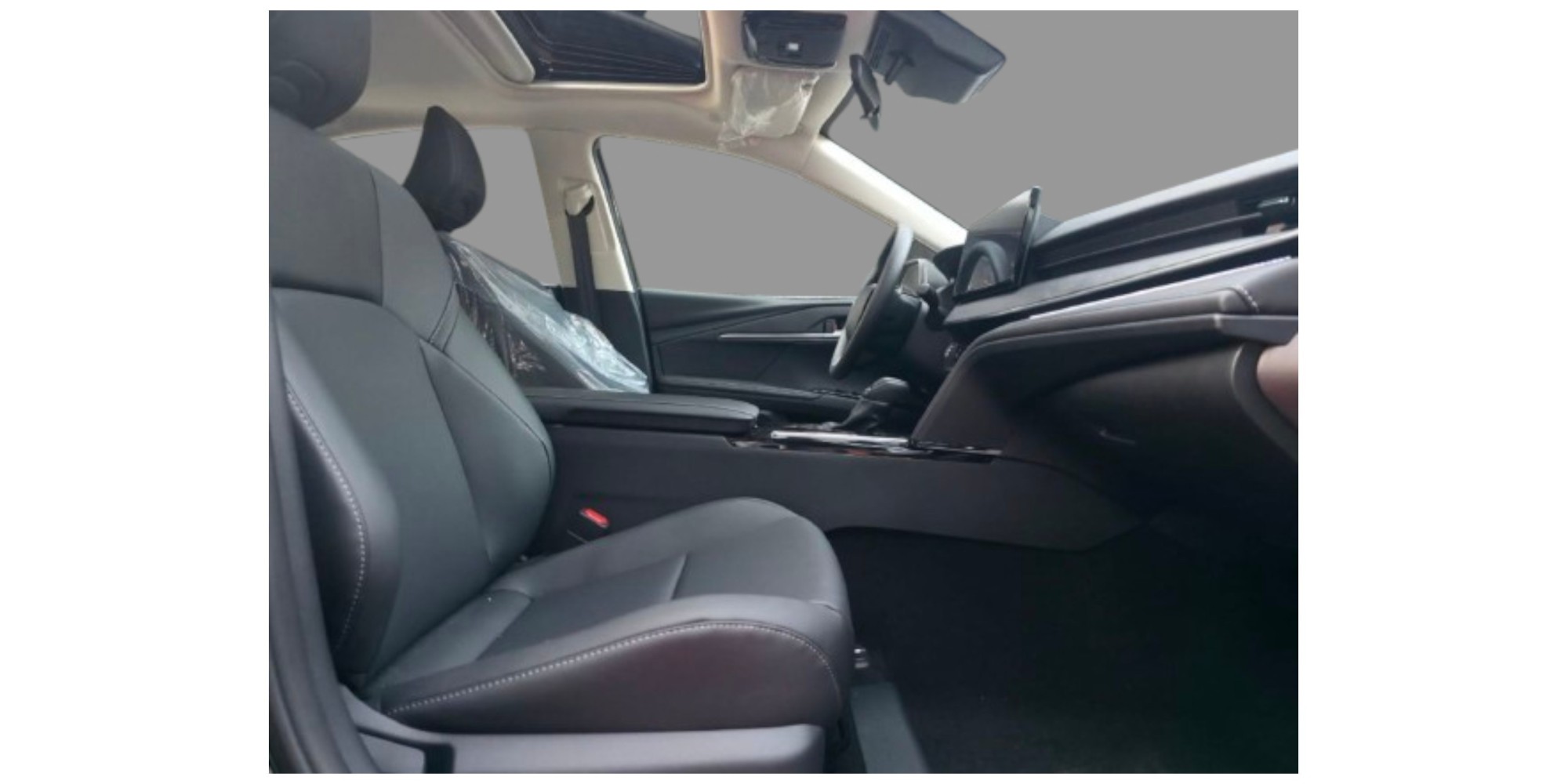 Toyota Camry GLE 2.5 Hybrid AT zum Verkauf - Modena Motors