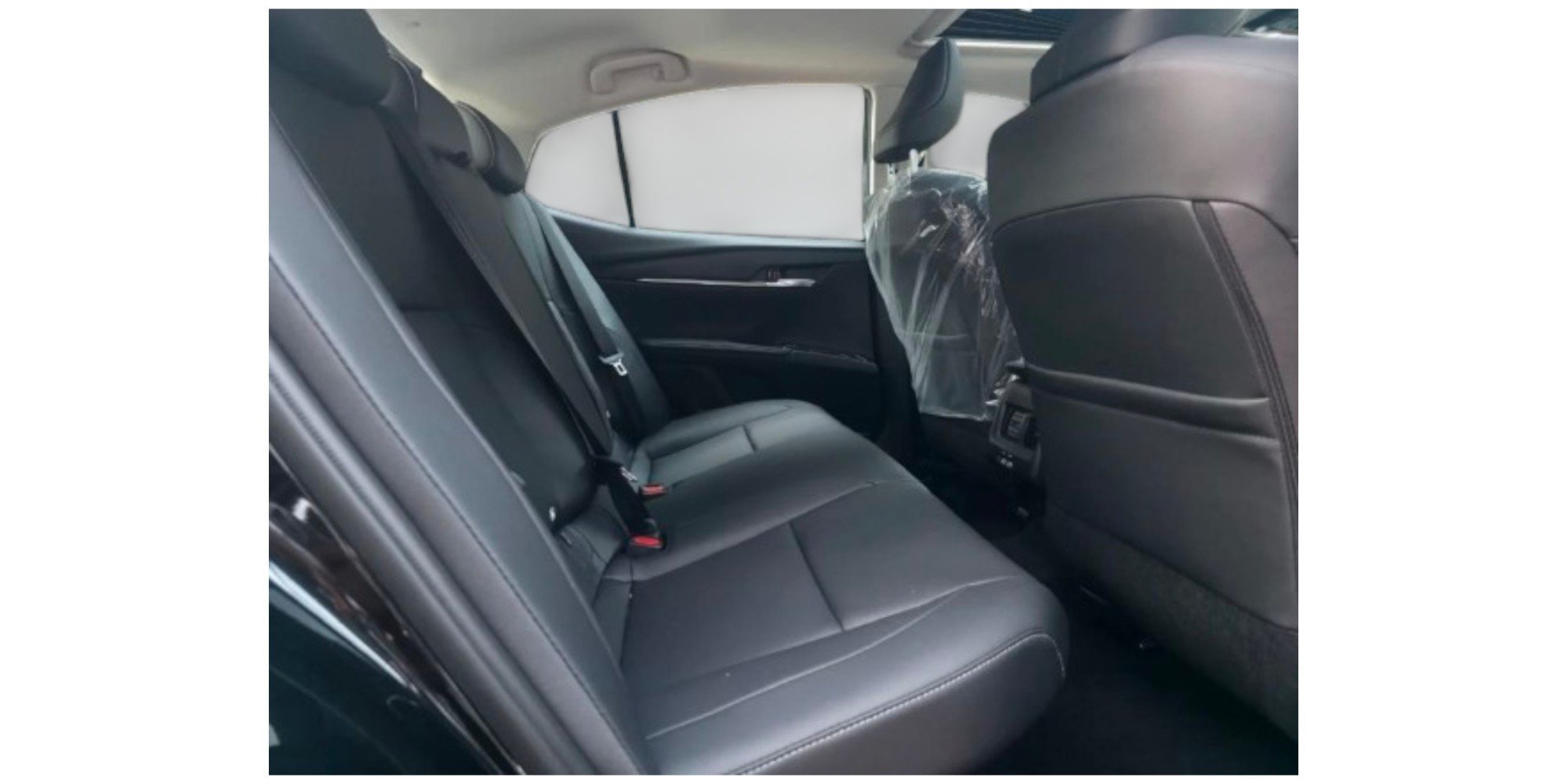 Toyota Camry GLE 2.5 Hybrid AT zum Verkauf - Modena Motors