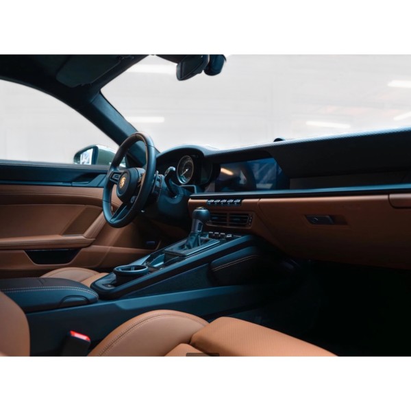 Porsche 911 992 GT3 Touring – Pure Driving Passion