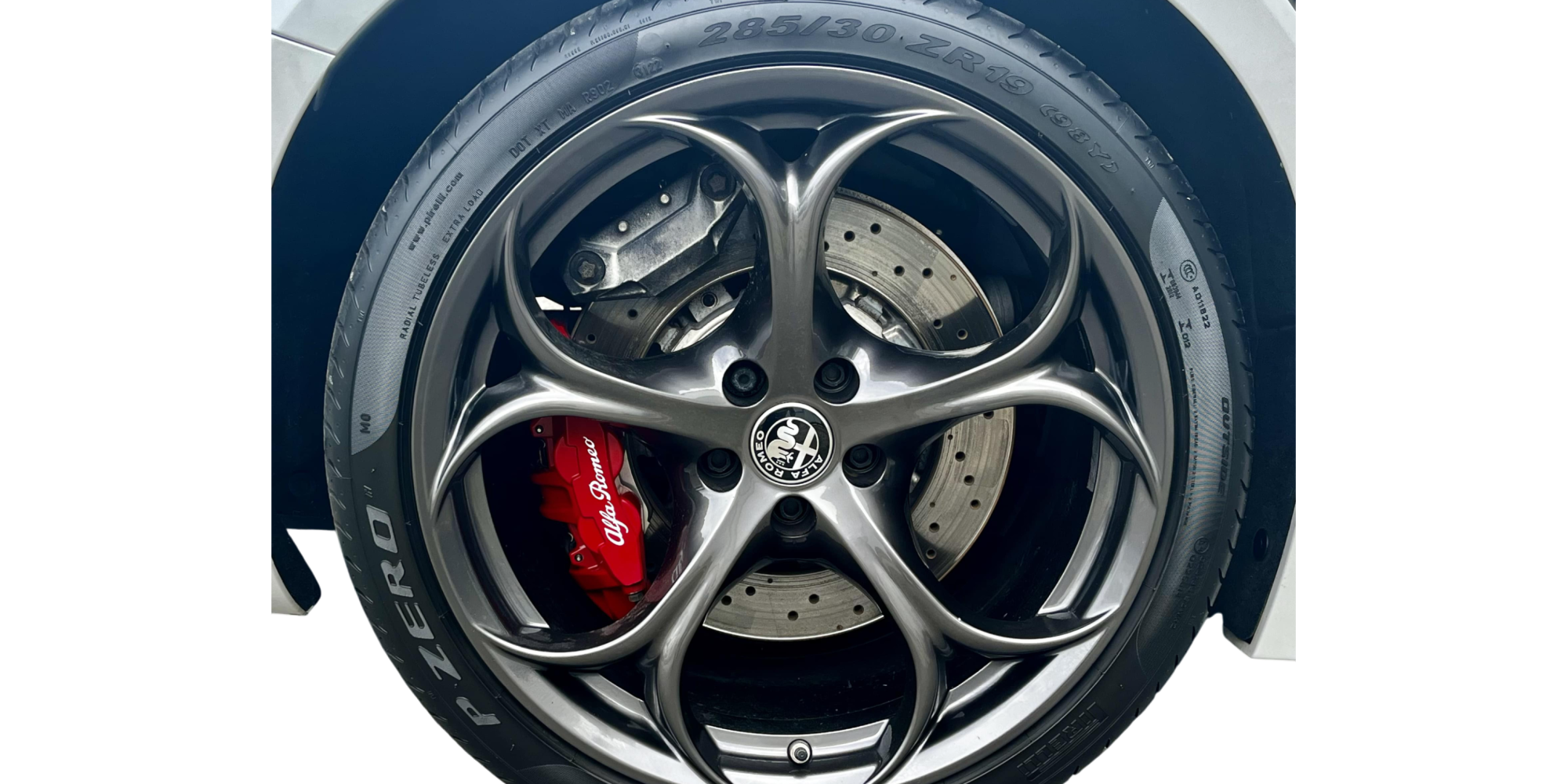 Alfa Romeo Giulia Quadrifoglio V6 by Modena Motors