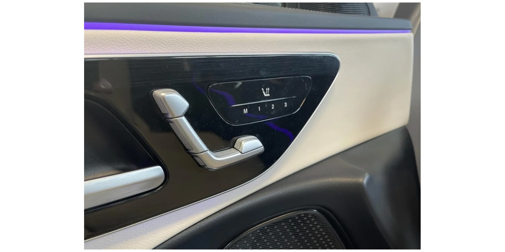 Mercedes-Benz E 300 e 4MATIC Limousine in vendita Modena Motors