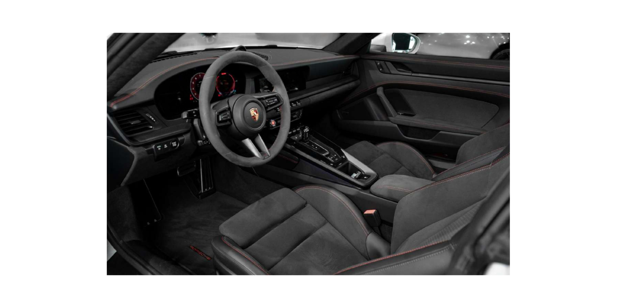 Porsche 911 992.2 Carrera 4 GTS - Sportwagen-Perfektion unter freiem Himmel