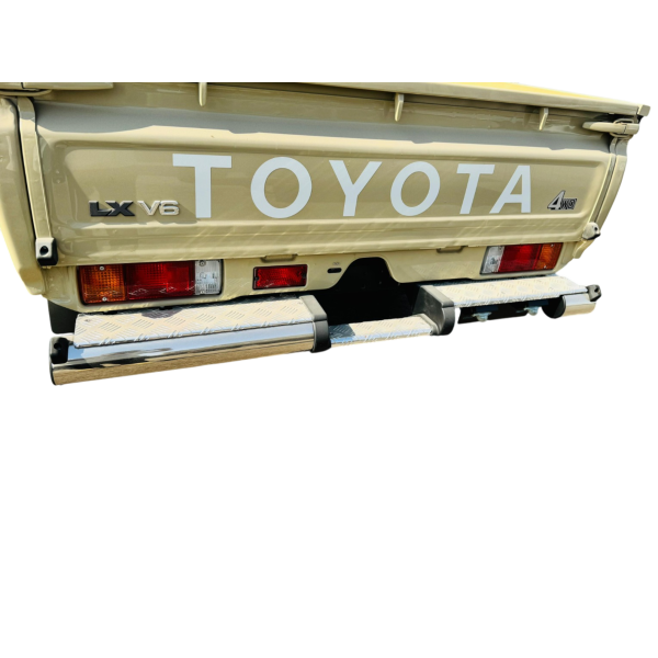 Toyota Land Cruiser 79 Double Cab 4.0 Benzin 4WD AT Vollausstattung