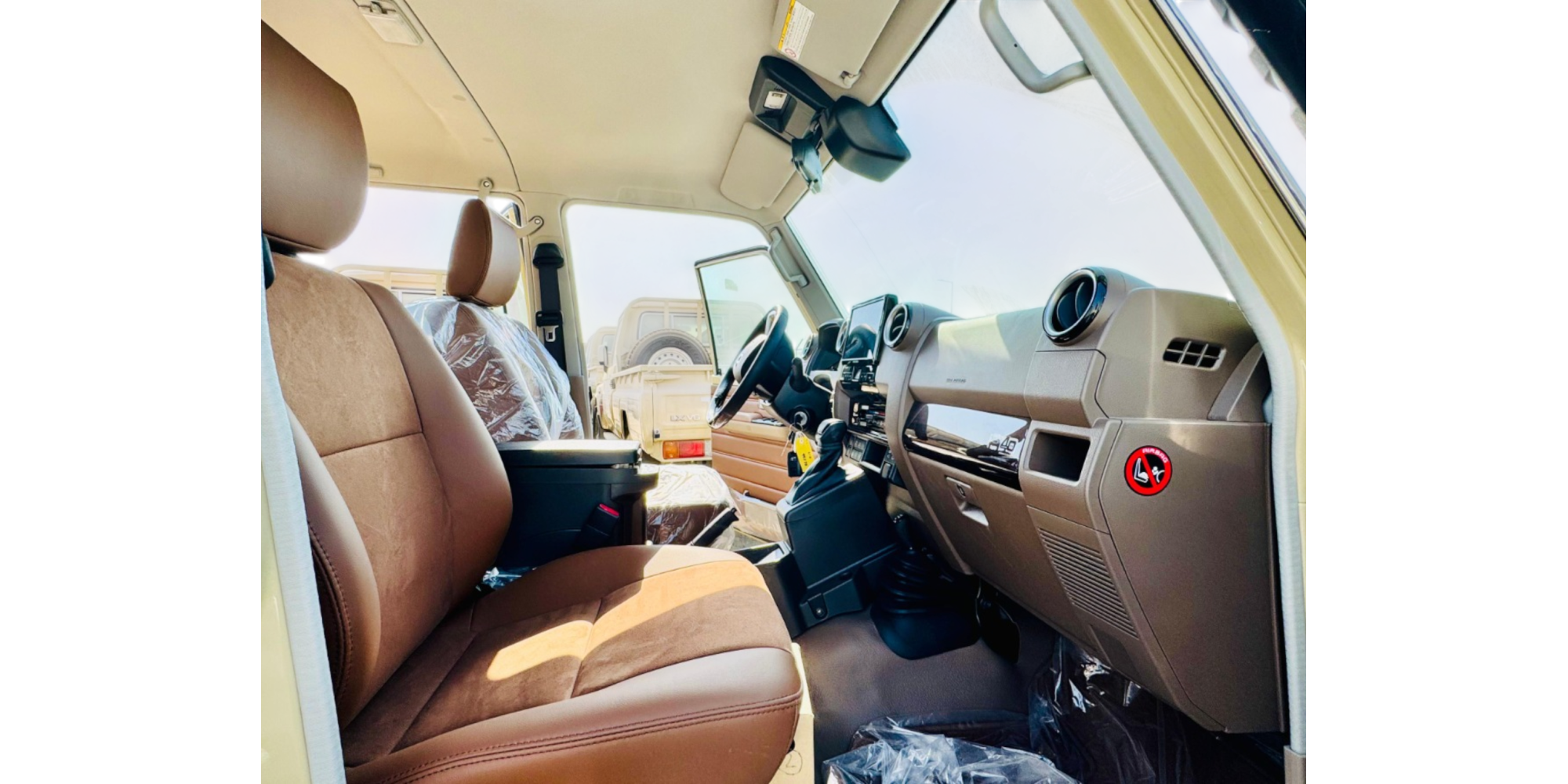 Toyota Land Cruiser 79 Double Cab 4.0 Benzin 4WD AT Vollausstattung