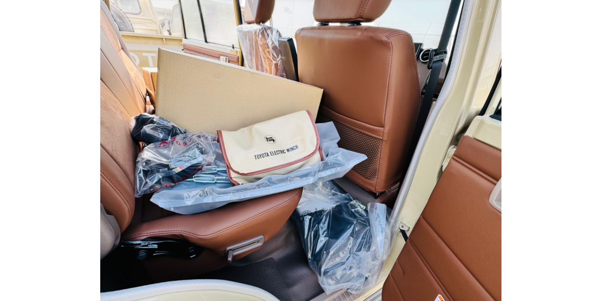 Toyota Land Cruiser 79 Double Cab 4.0 Benzin 4WD AT Vollausstattung