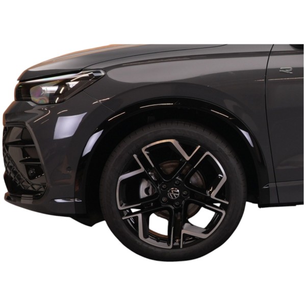 Volkswagen Tiguan R-Line 1.5 eTSI DSG | Eleganza SUV dinamica